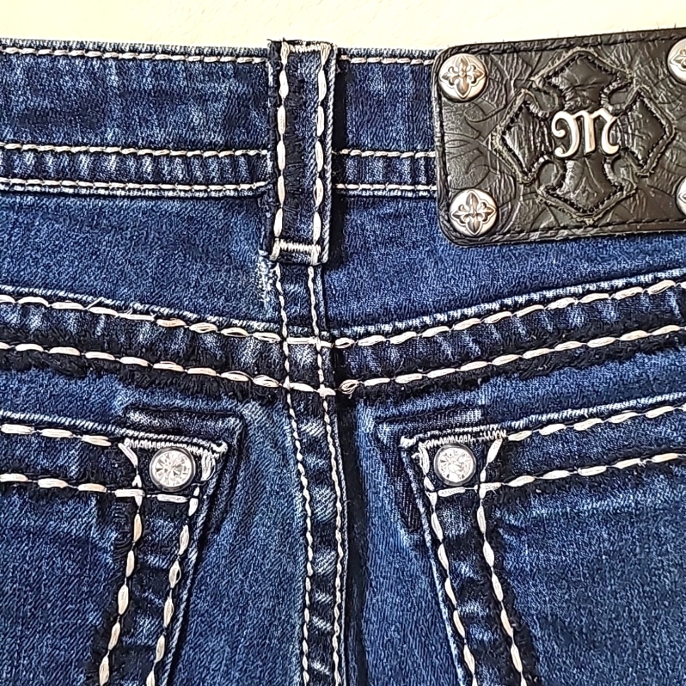 Miss Me Mid-Rise Skinny Jeans. Women's: Waist 28x30 Inseam. - Picture 9 of 11